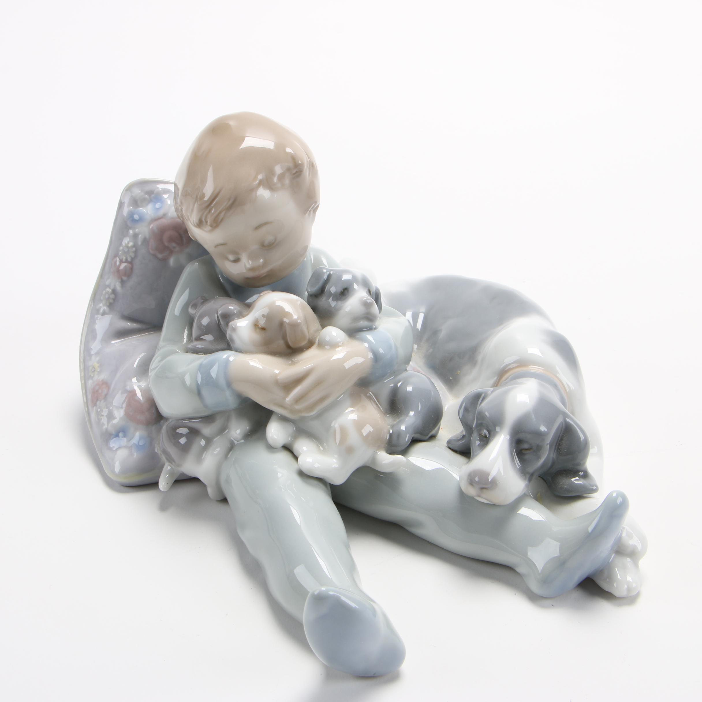 Lladró "Sweet Dreams" Glazed Porcelain Figurine, Late 1980s