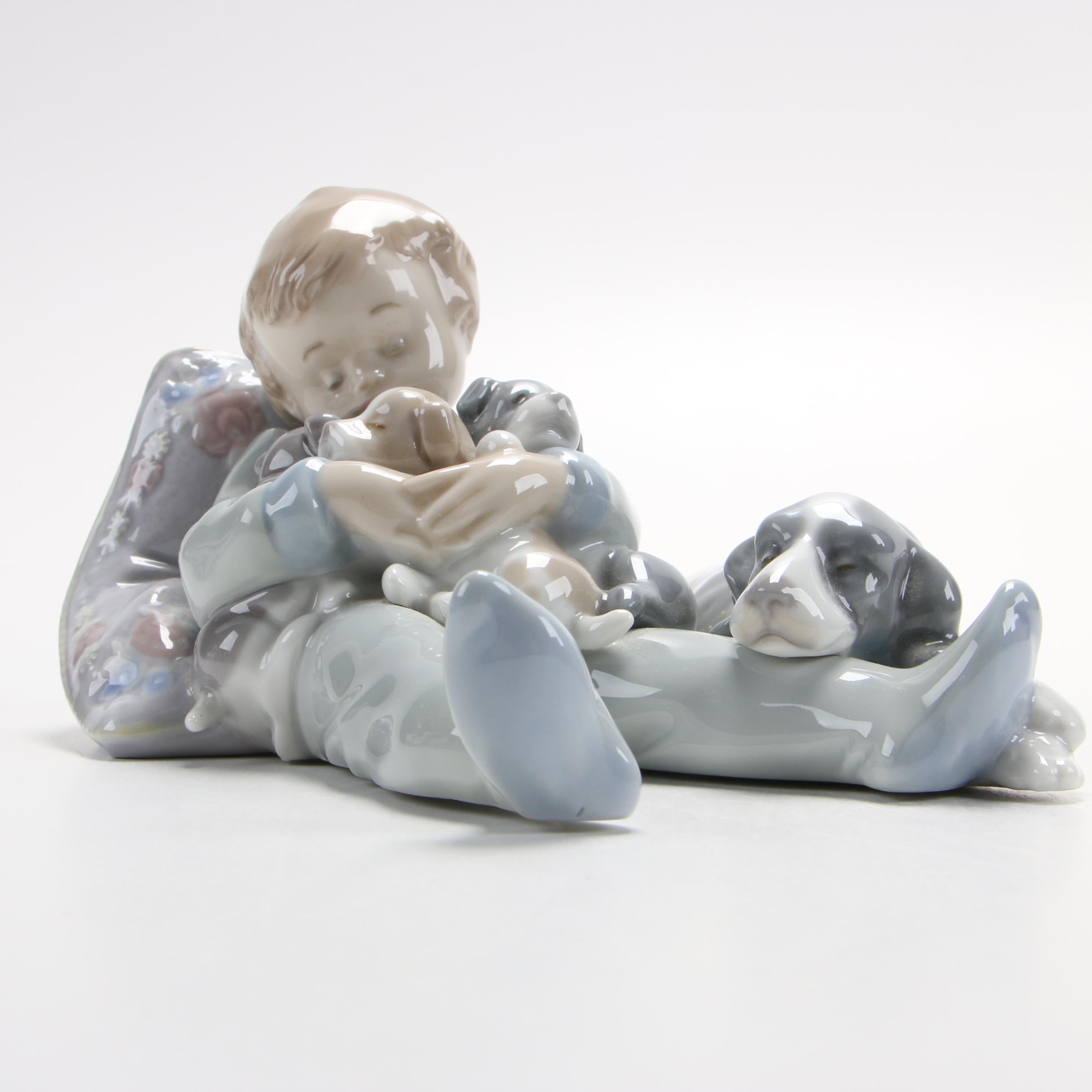 Lladró "Sweet Dreams" Glazed Porcelain Figurine, Late 1980s