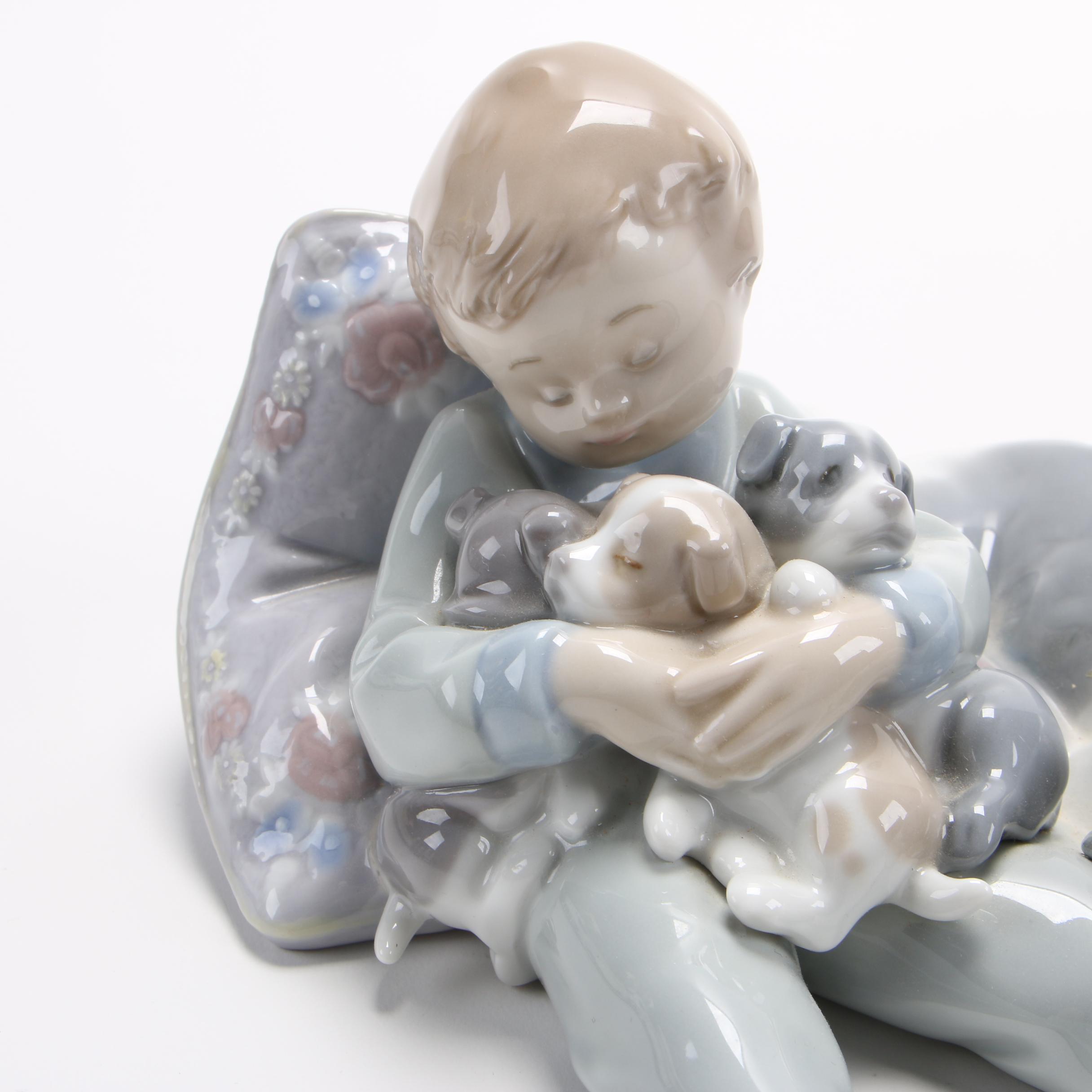 Lladró "Sweet Dreams" Glazed Porcelain Figurine, Late 1980s