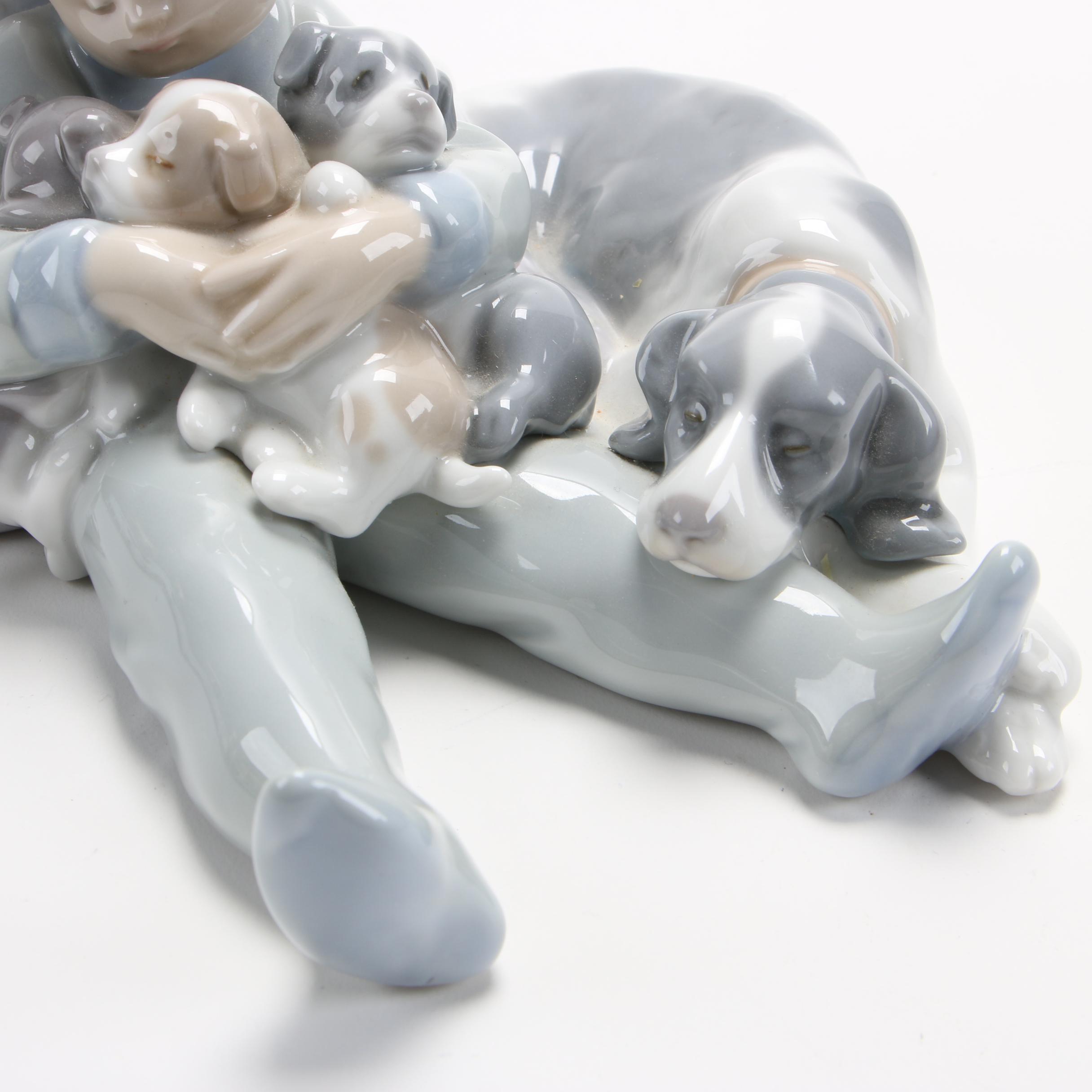 Lladró "Sweet Dreams" Glazed Porcelain Figurine, Late 1980s