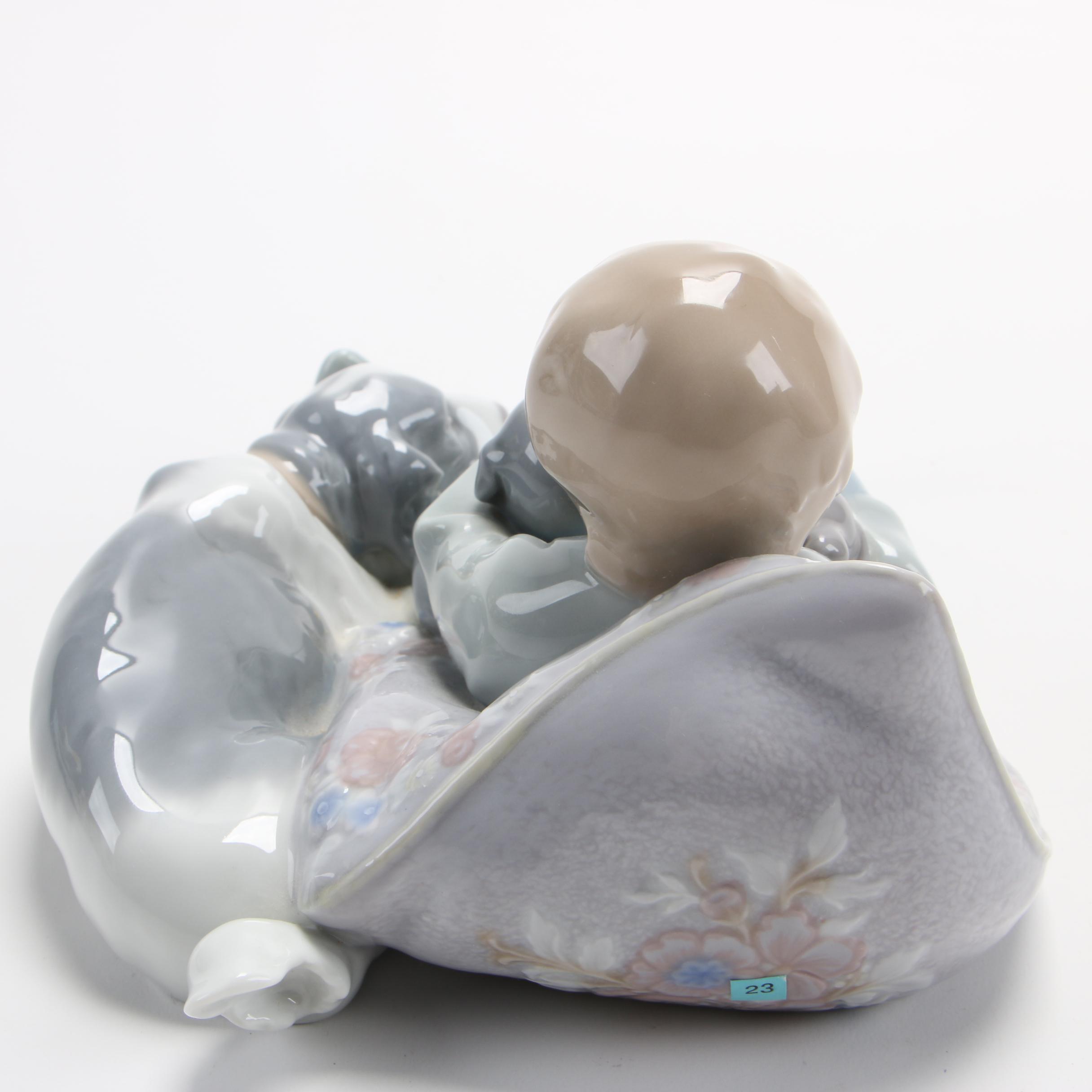 Lladró "Sweet Dreams" Glazed Porcelain Figurine, Late 1980s