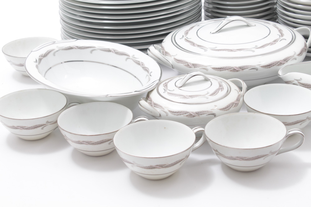 Noritake "Gaylord" Porcelain Dinner Service c. 1954-66