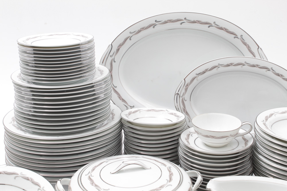 Noritake "Gaylord" Porcelain Dinner Service c. 1954-66