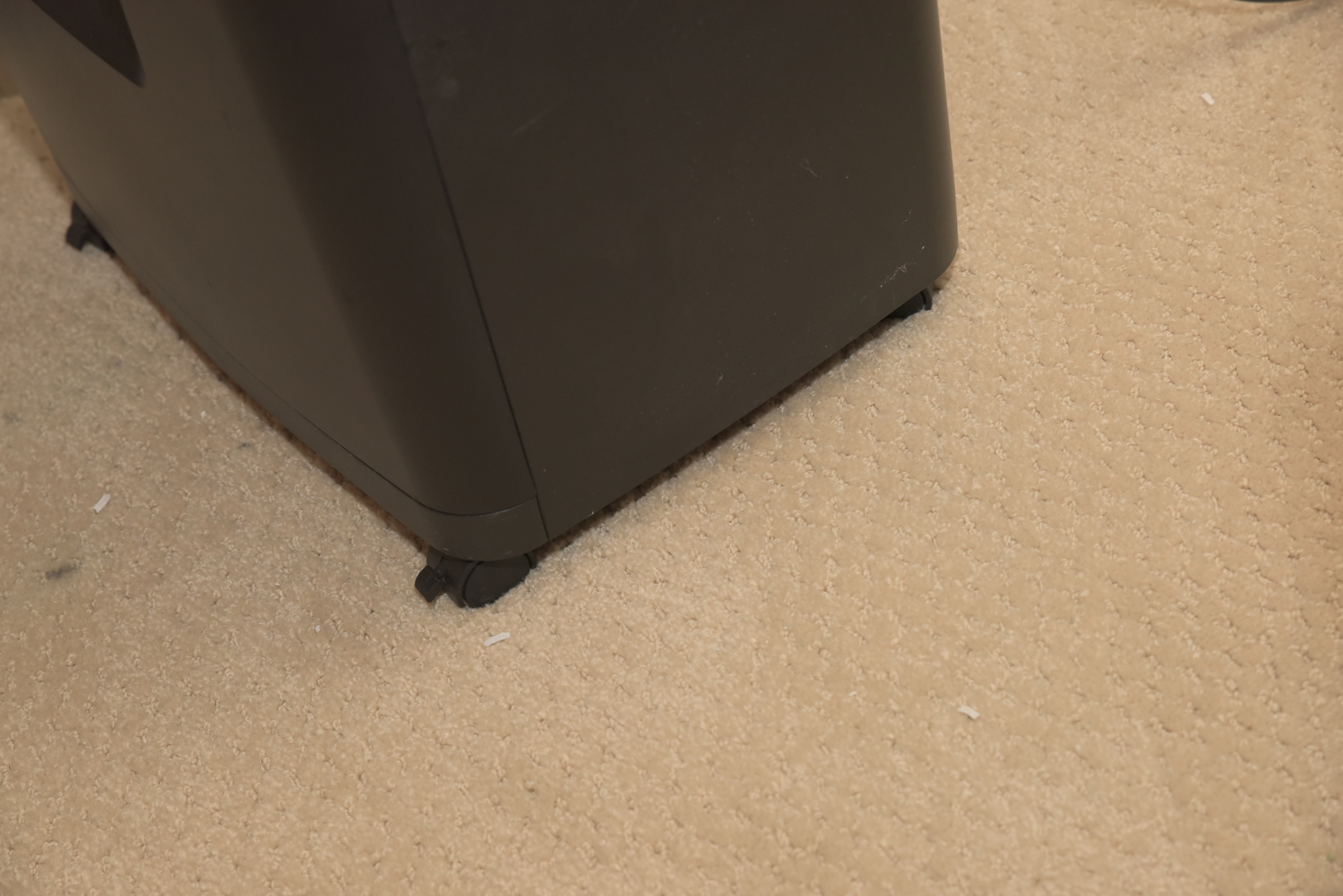 Staples Professional Series Paper Shredder