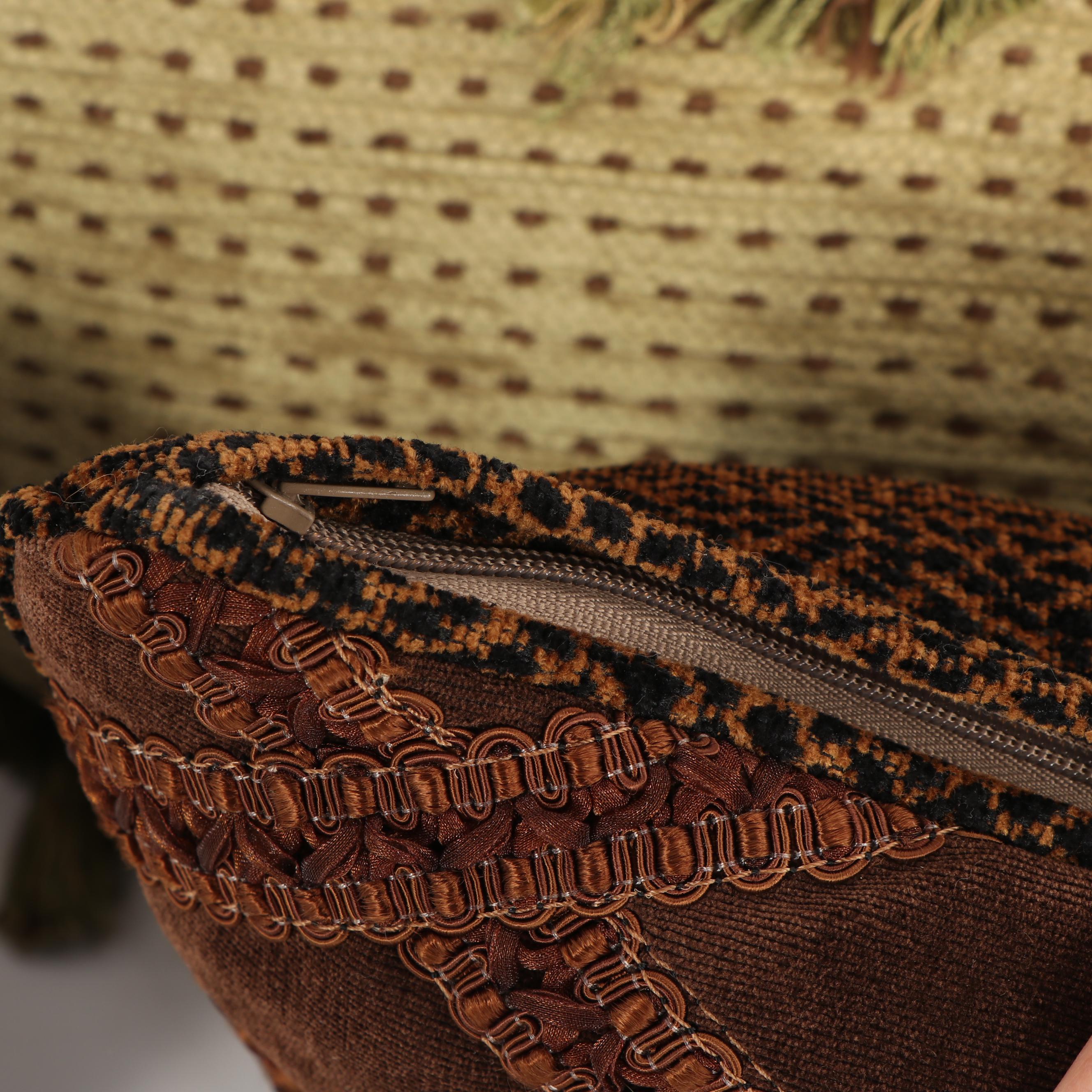 Decorative Throw Pillows