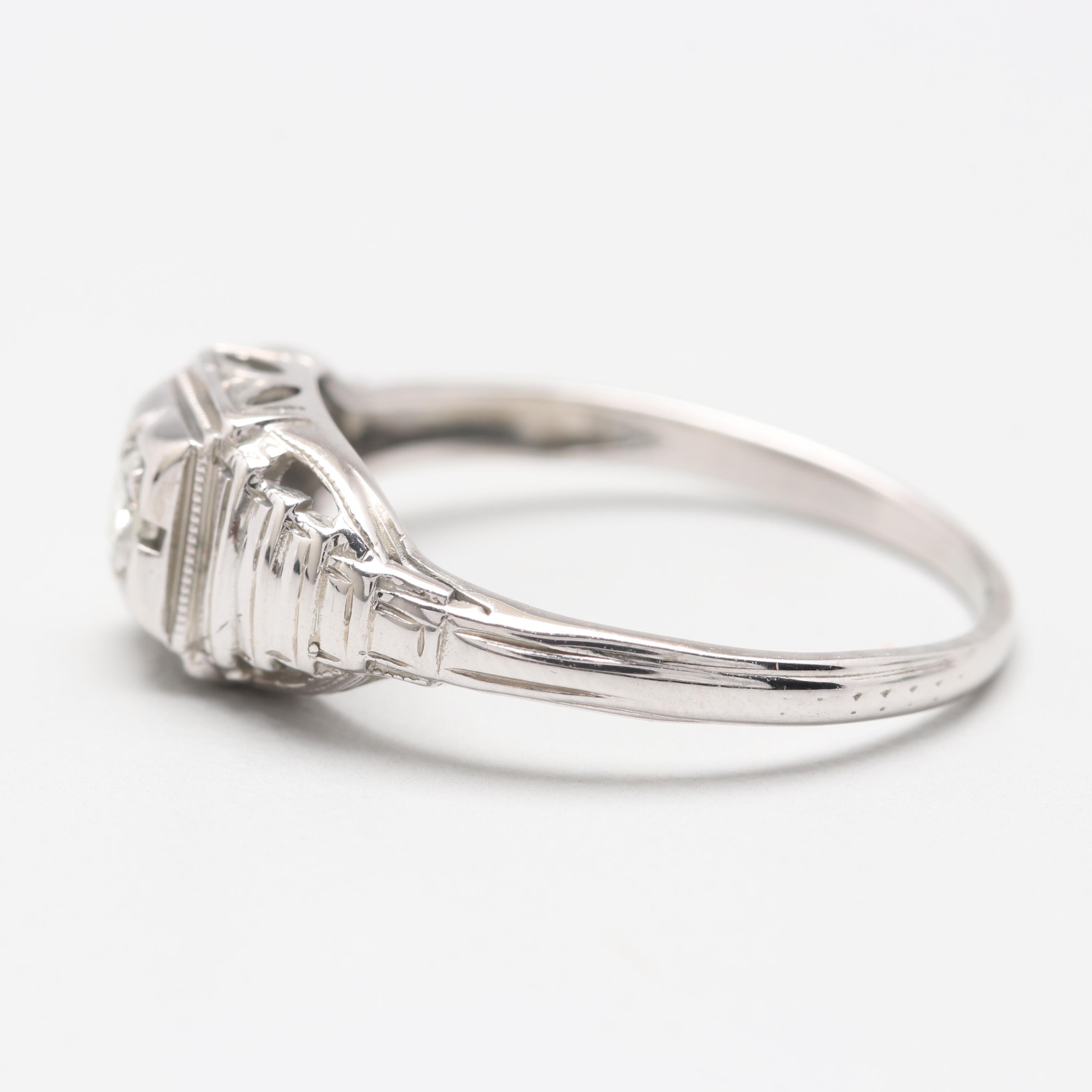 18K White Gold Diamond Ring