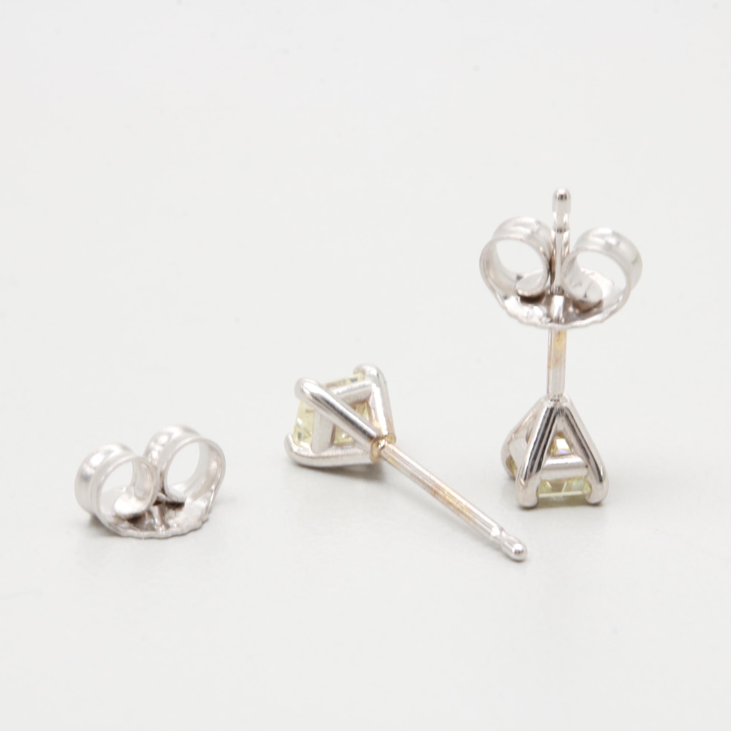 14K White Gold Diamond Stud Earrings