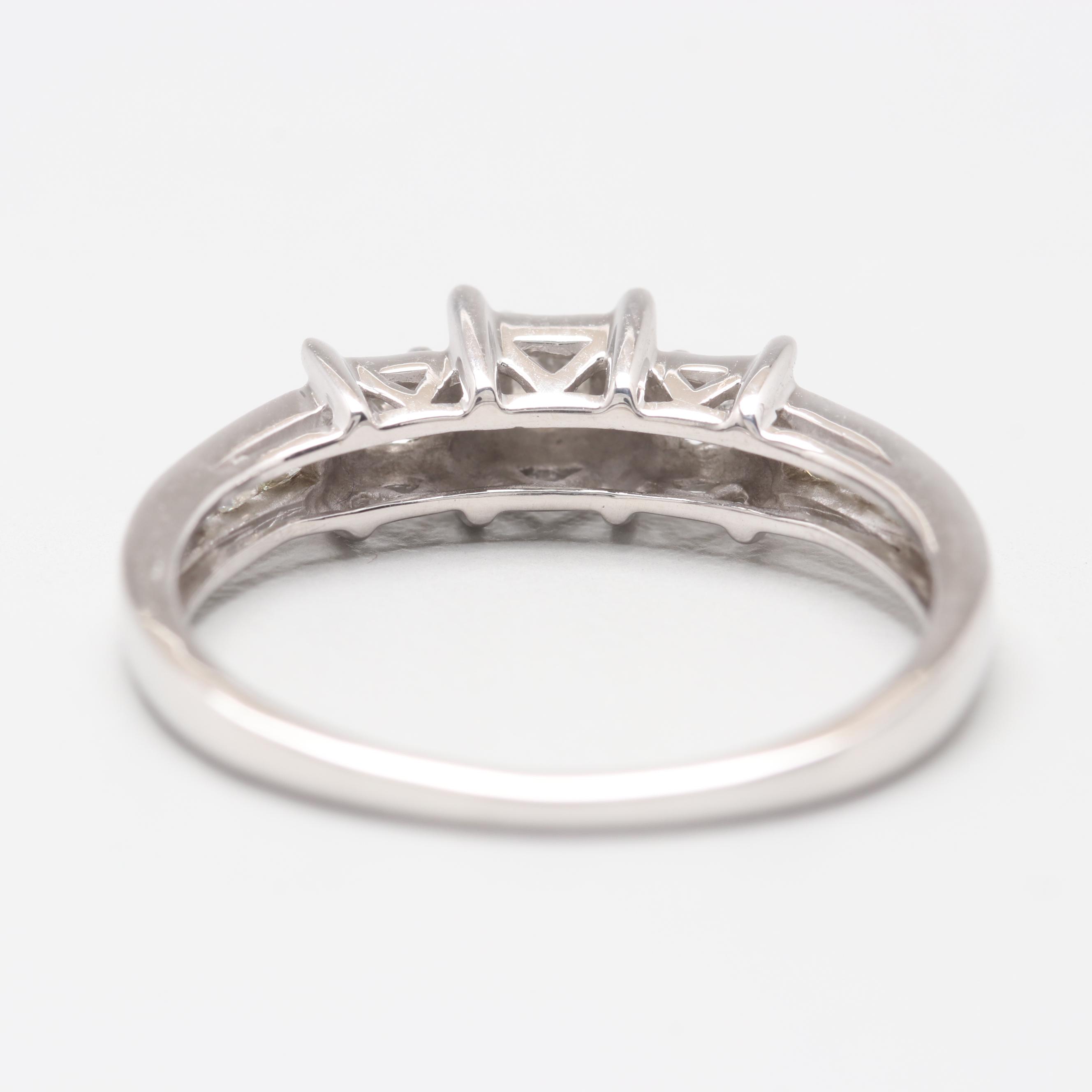 14K White Gold Diamond Ring