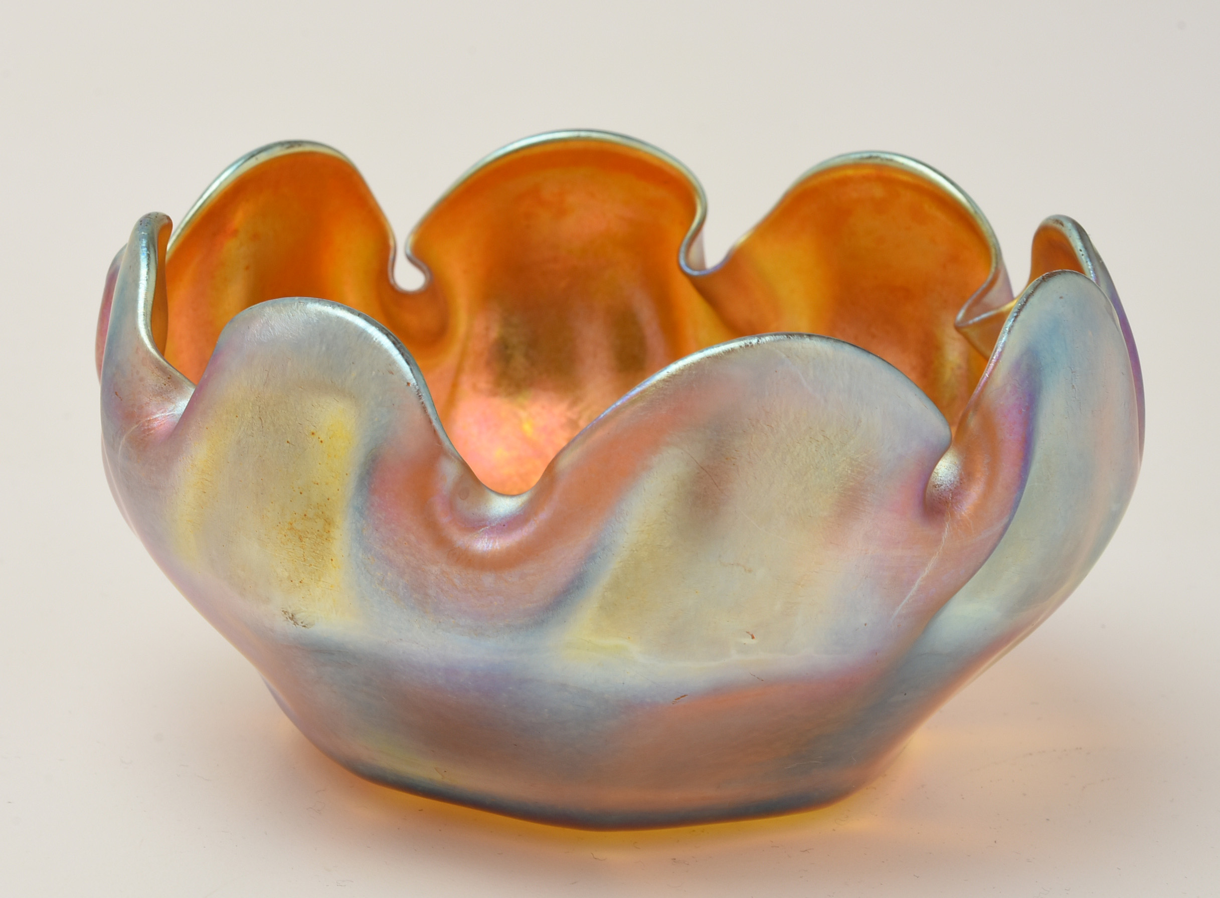 Two Tiffany Studios Favrile Glass Finger Bowls and Underplates