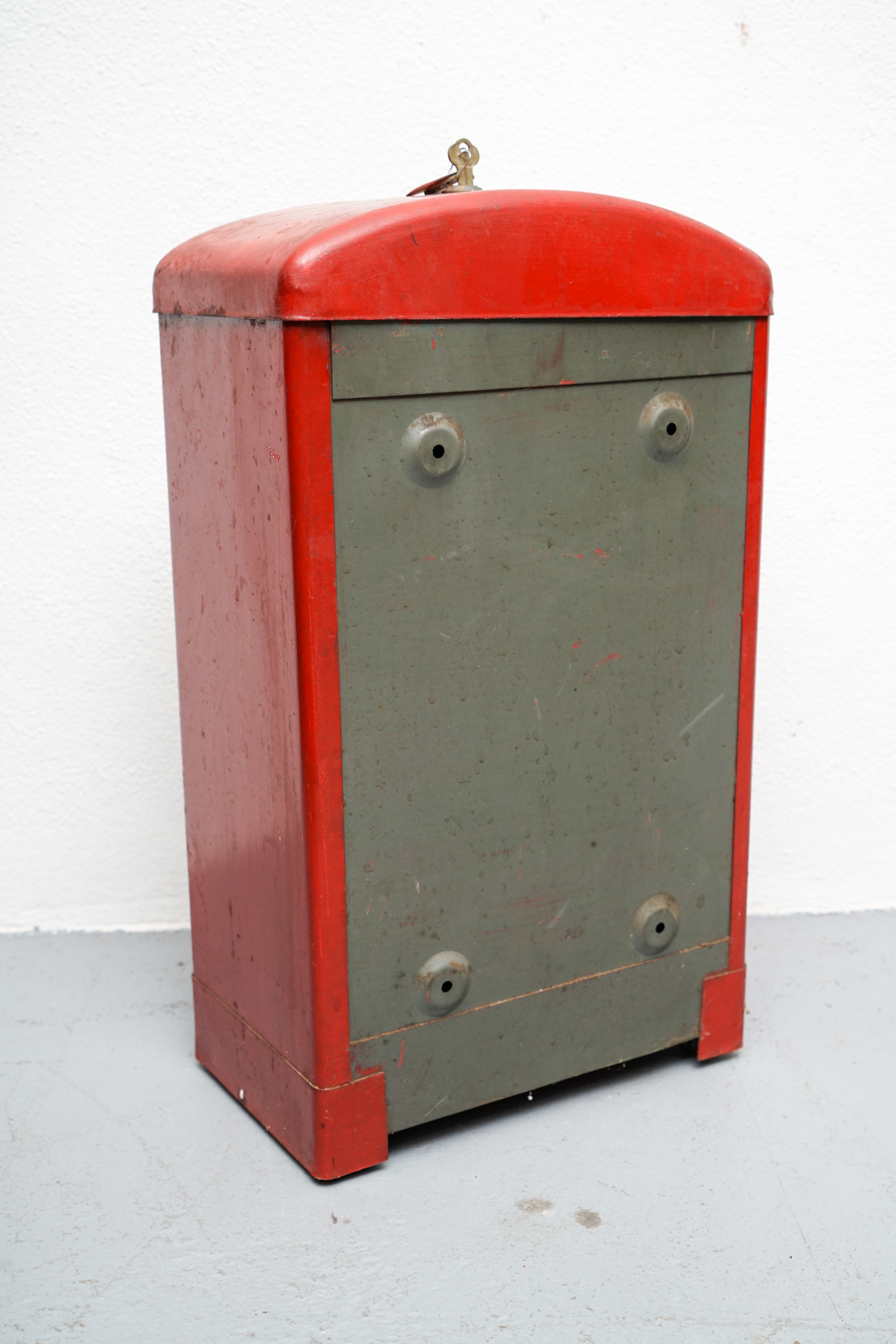 Andrews Mfg. Co. Three Some One Cent Vending Machines, circa 1930s