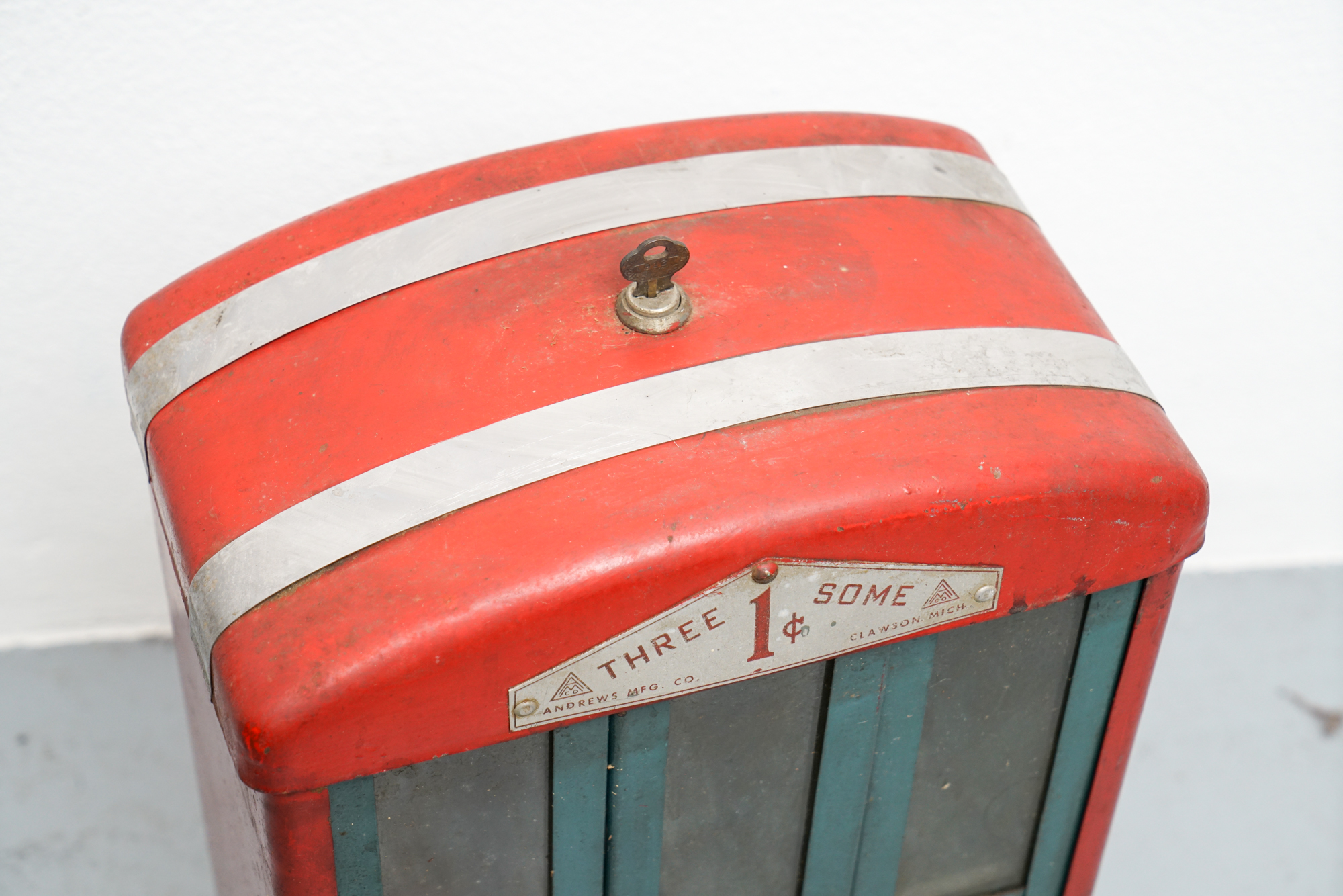 Andrews Mfg. Co. Three Some One Cent Vending Machines, circa 1930s