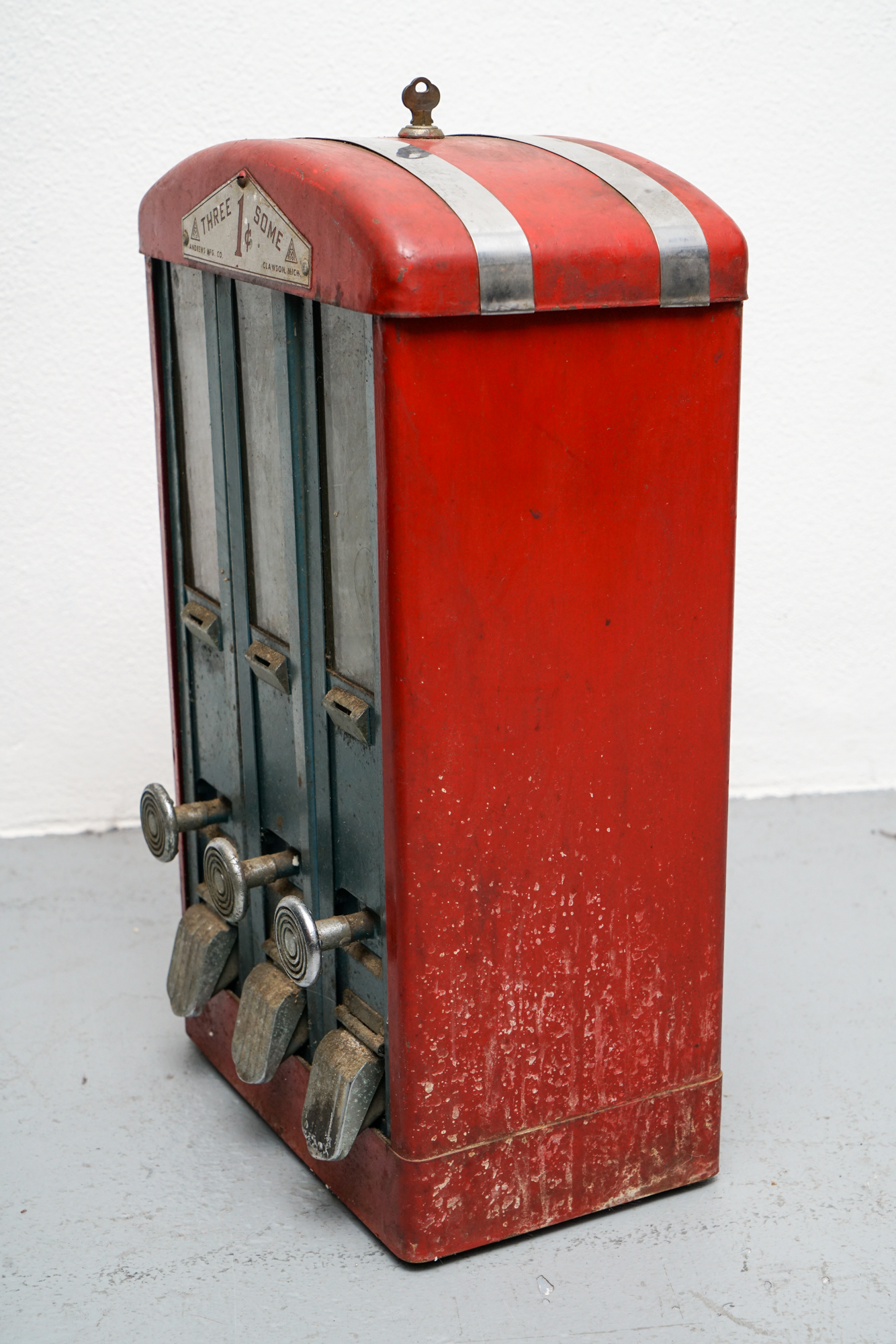 Andrews Mfg. Co. Three Some One Cent Vending Machines, circa 1930s
