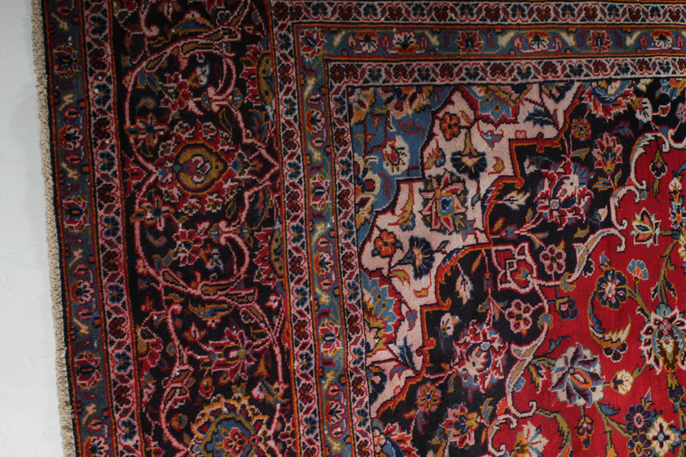 Hand-Knotted Persian Kashan Room Size Rug