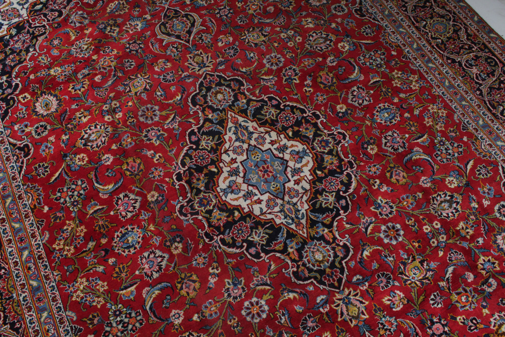 Hand-Knotted Persian Kashan Room Size Rug