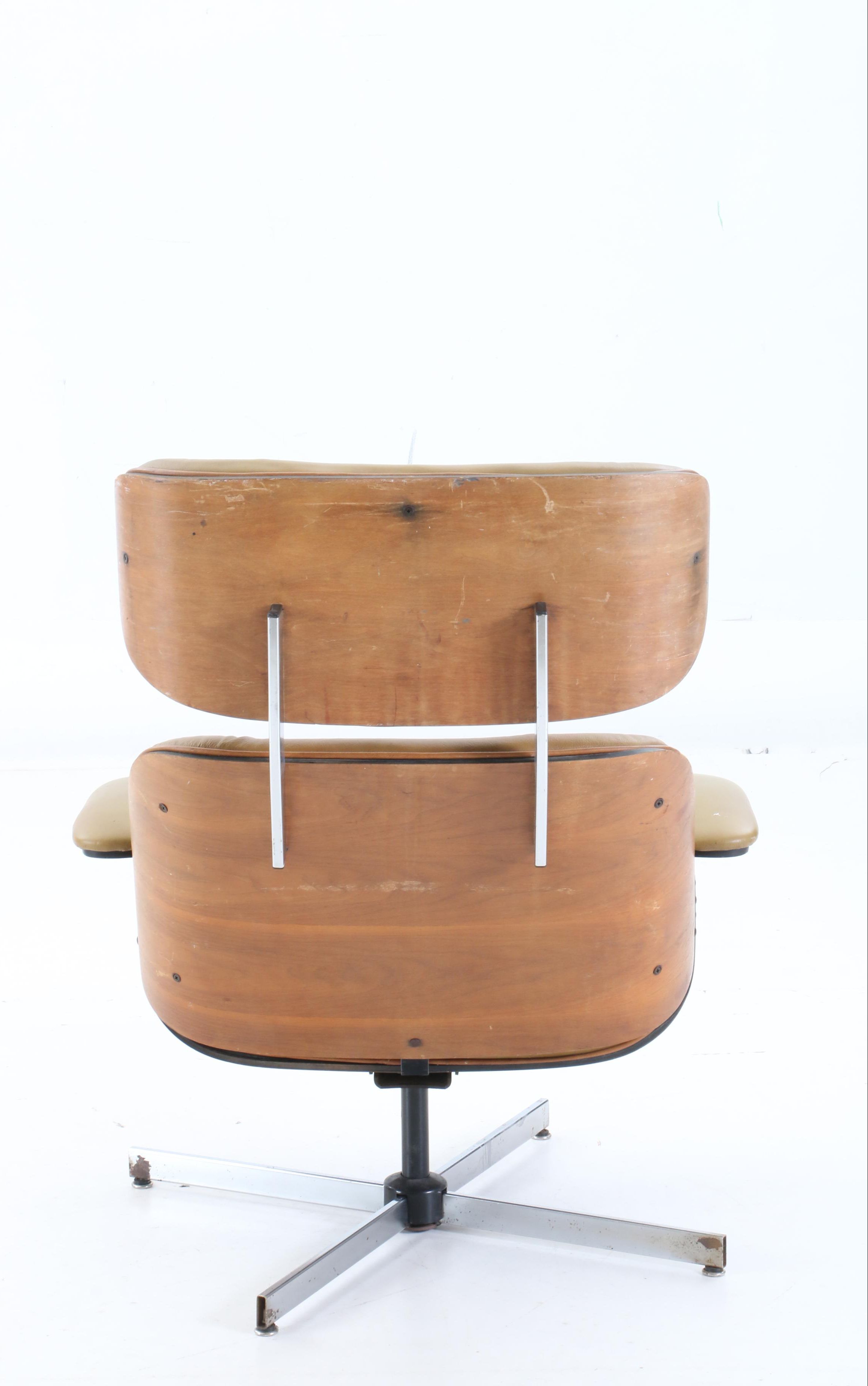 Eames Style Lounge Chair