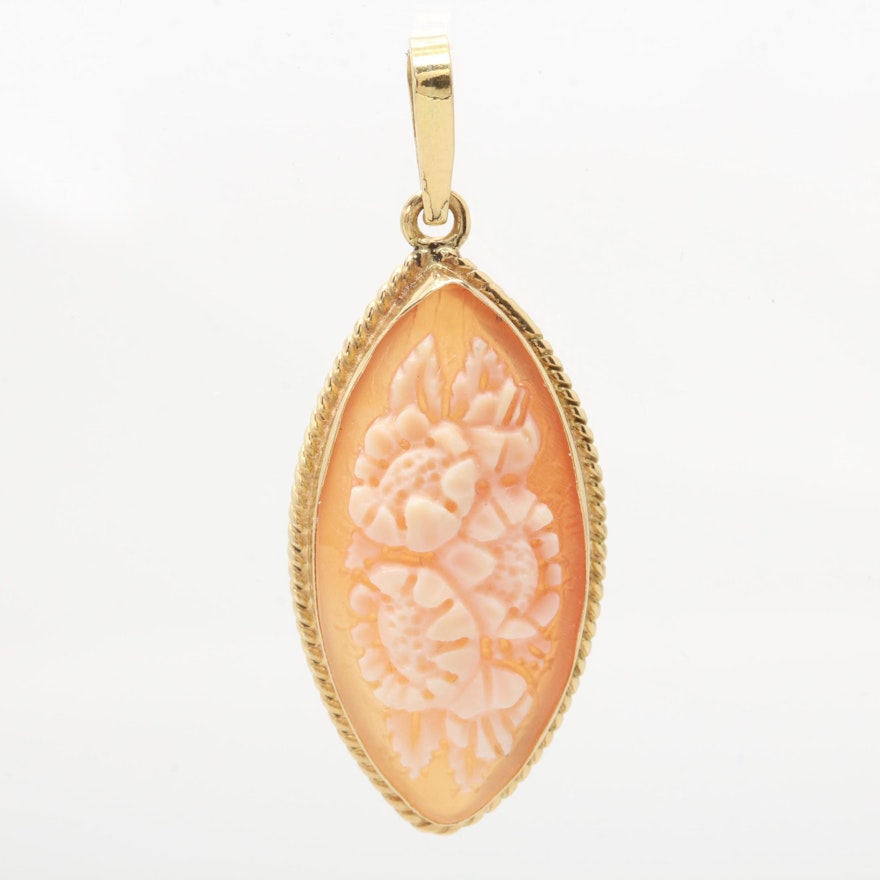18K Yellow Gold Helmet Shell Carved Cameo Pendant