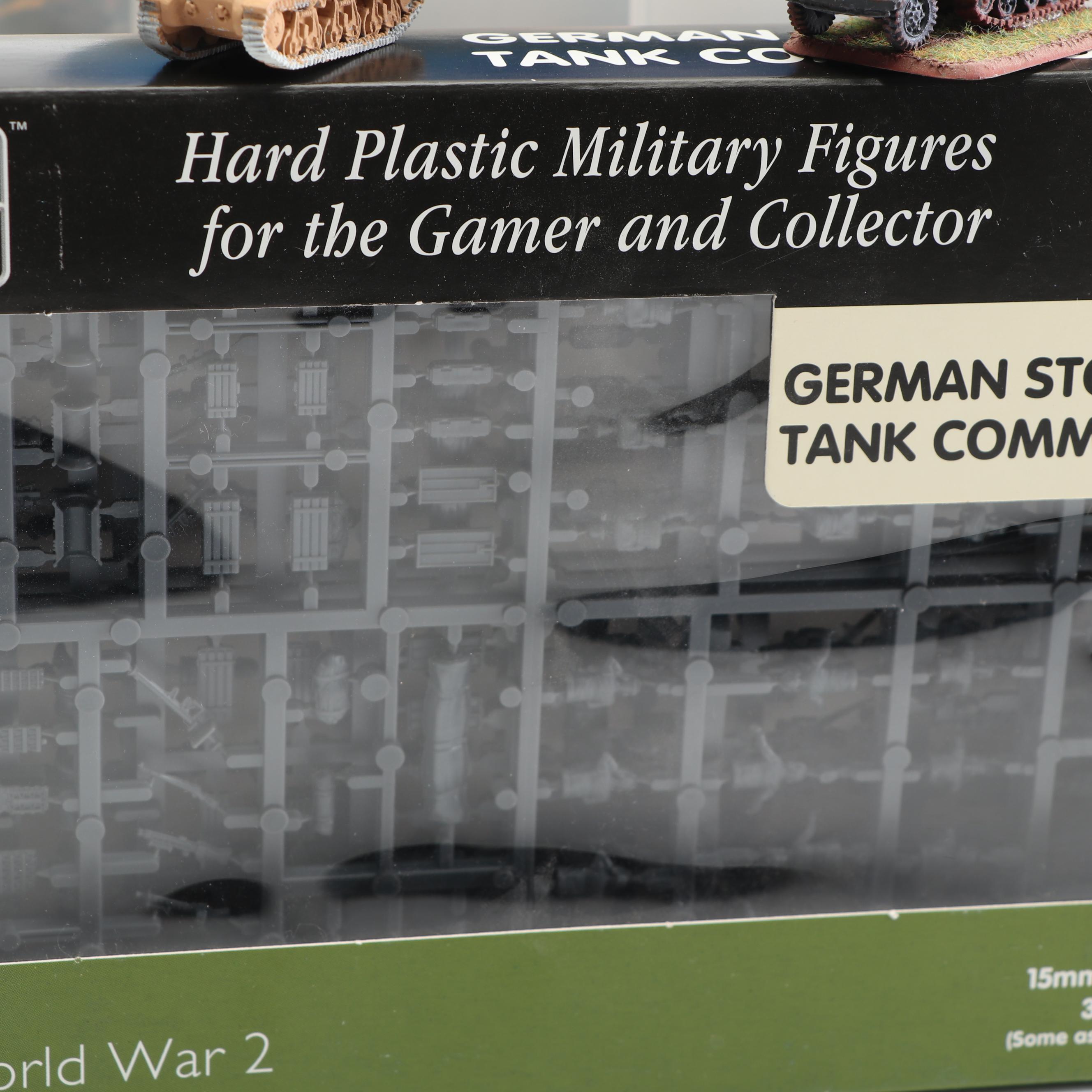 Military Themed Model Kits and Miniatures