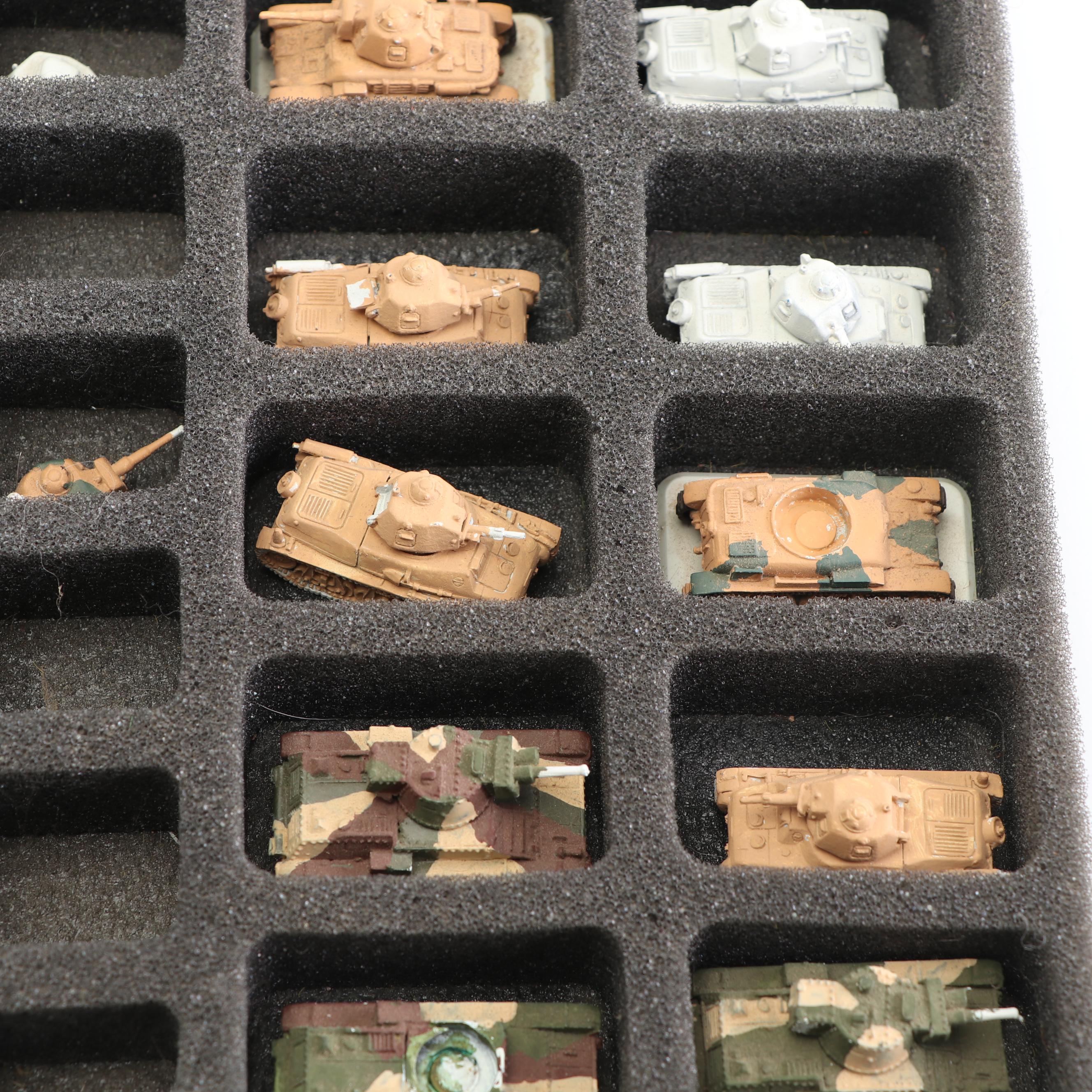 Military Themed Model Kits and Miniatures