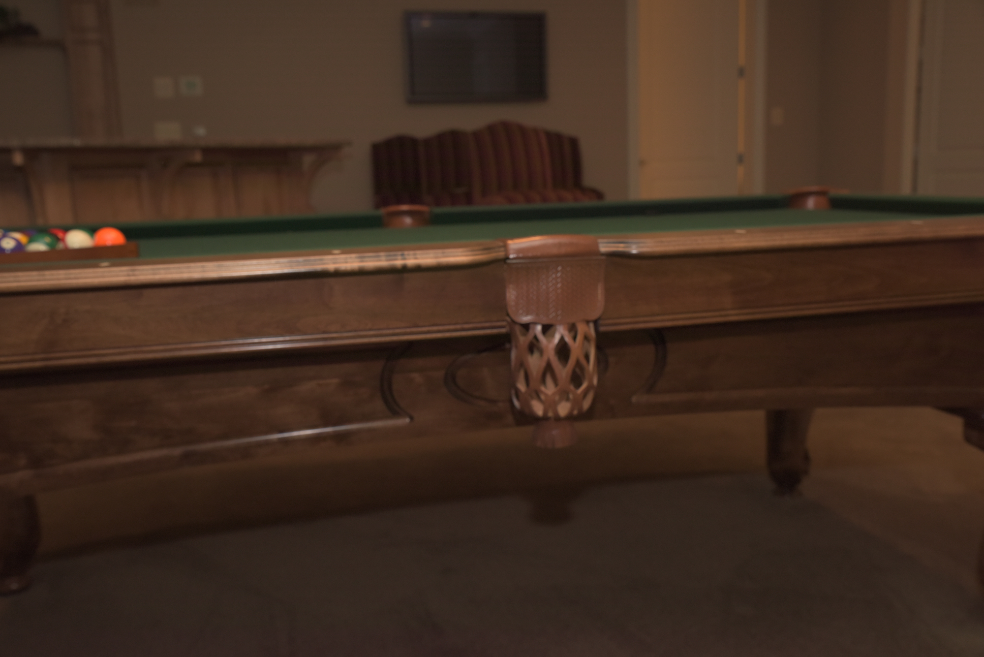ProLine Billiards Table with Cues, Wall Rack, and Accessories
