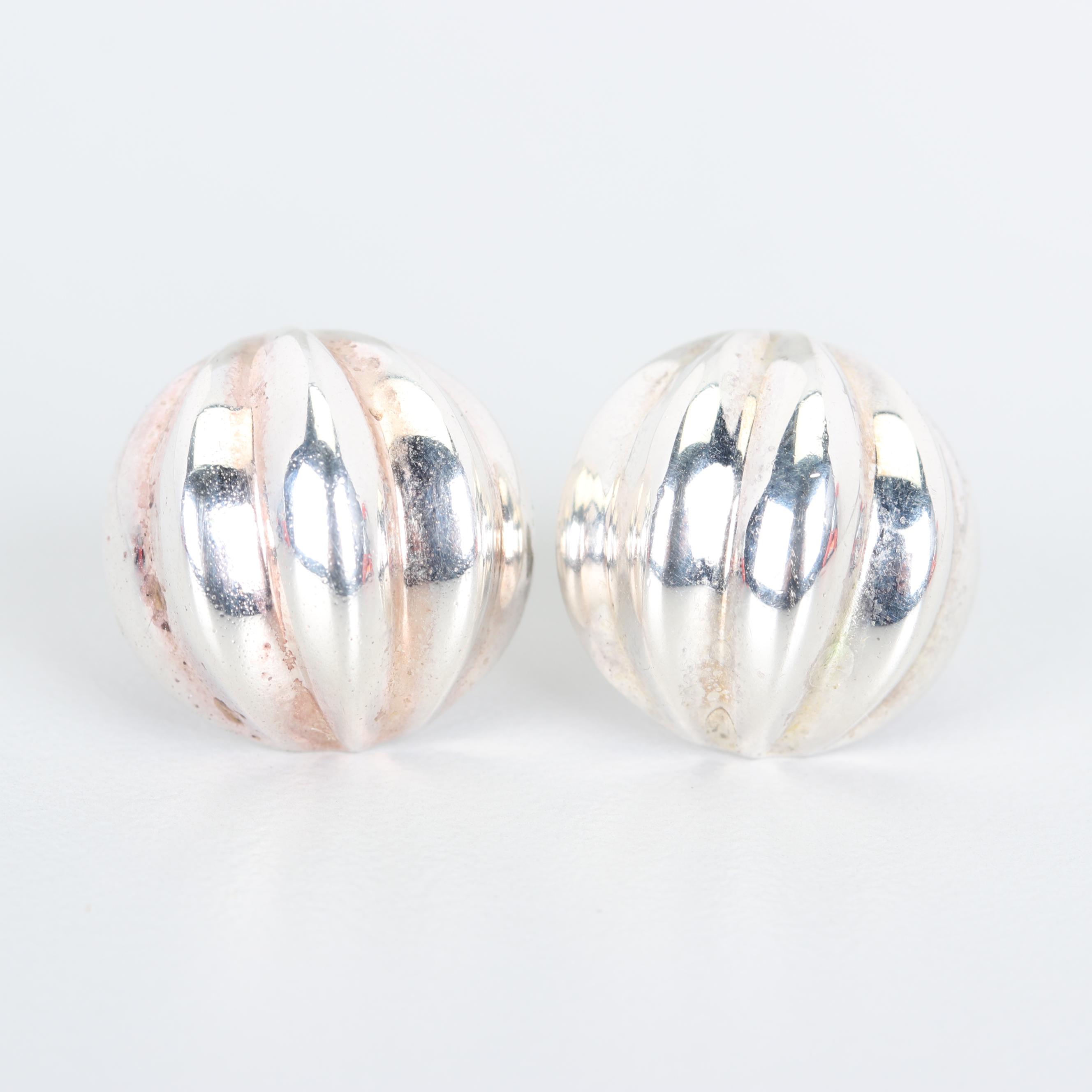 Sterling Silver Amber Pendant Necklace and Sterling Silver Earrings