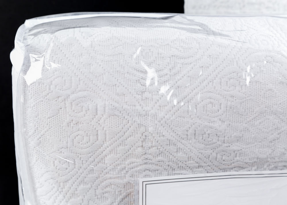 Linea Casa by Sferra Full/Queen Matelassé Coverlet and Sham Set