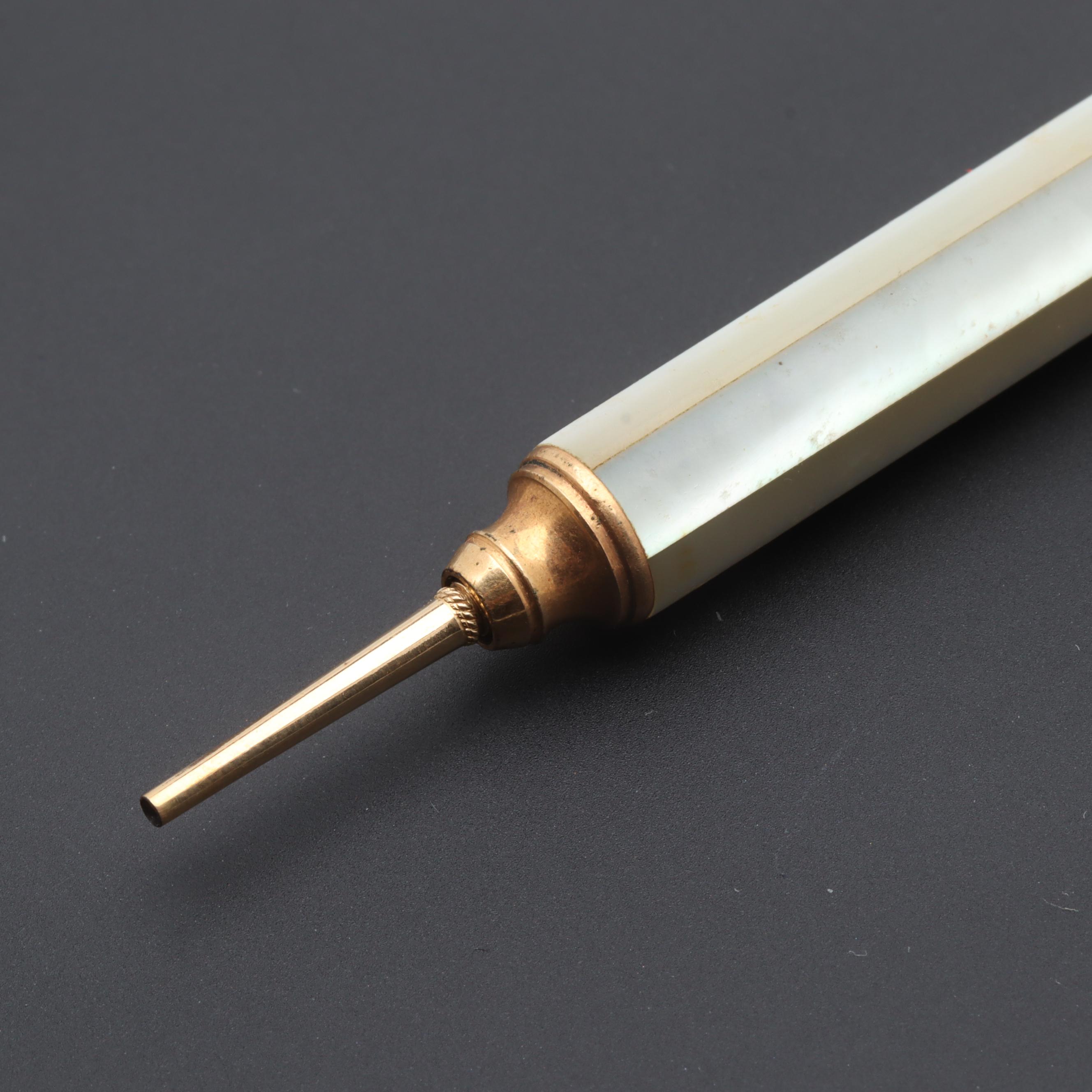 Vintage Gold Tone Mother of Pearl Pen