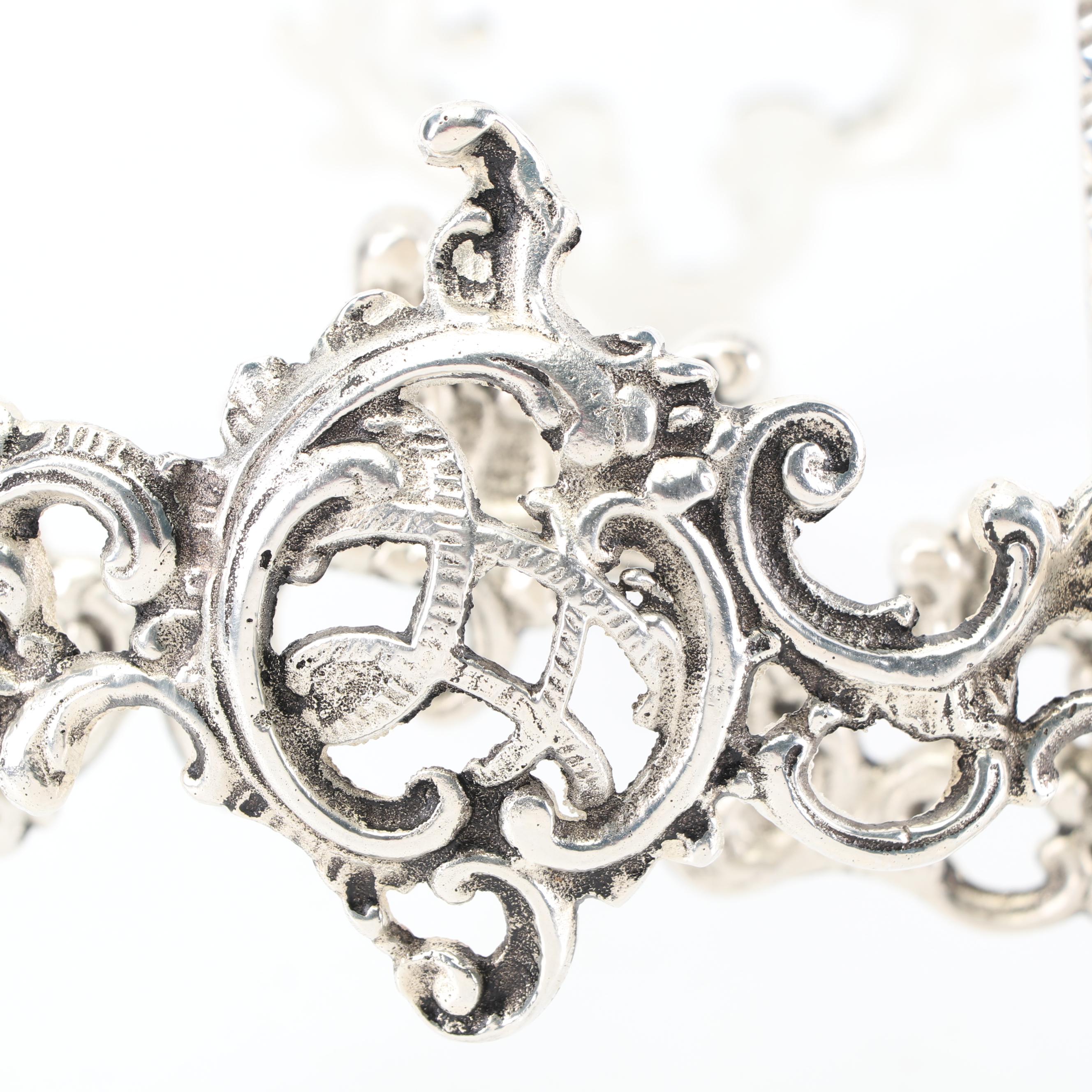 Ornate Metallic Picture Easels