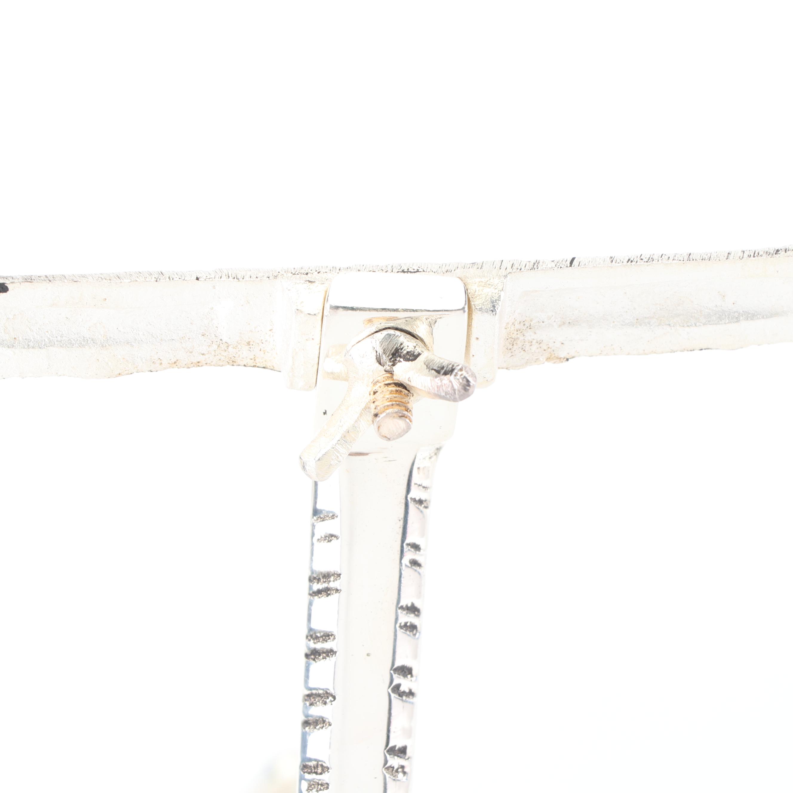 Ornate Metallic Picture Easels