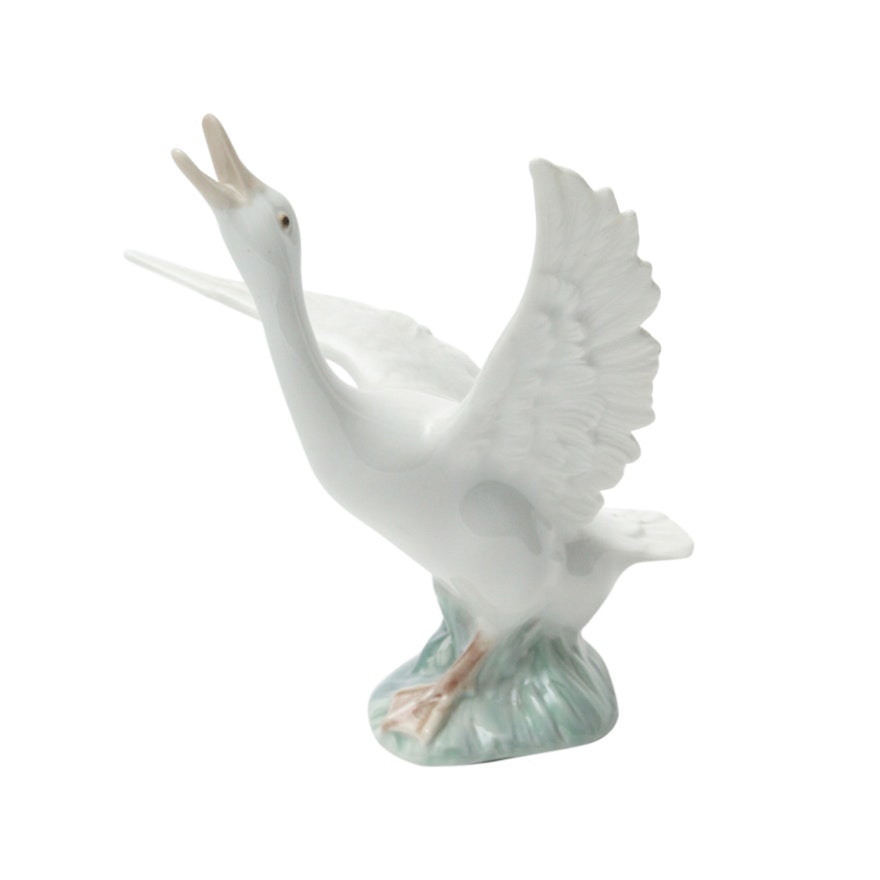 Lladró Goose Figurine
