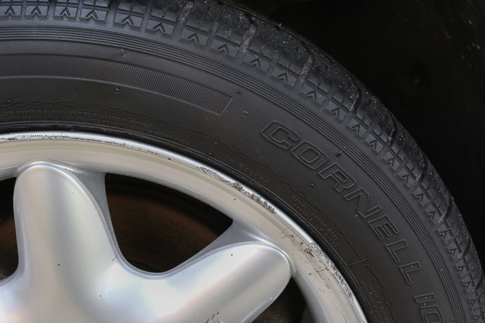 2001 Mercedes-Benz C240 Luxury Sedan