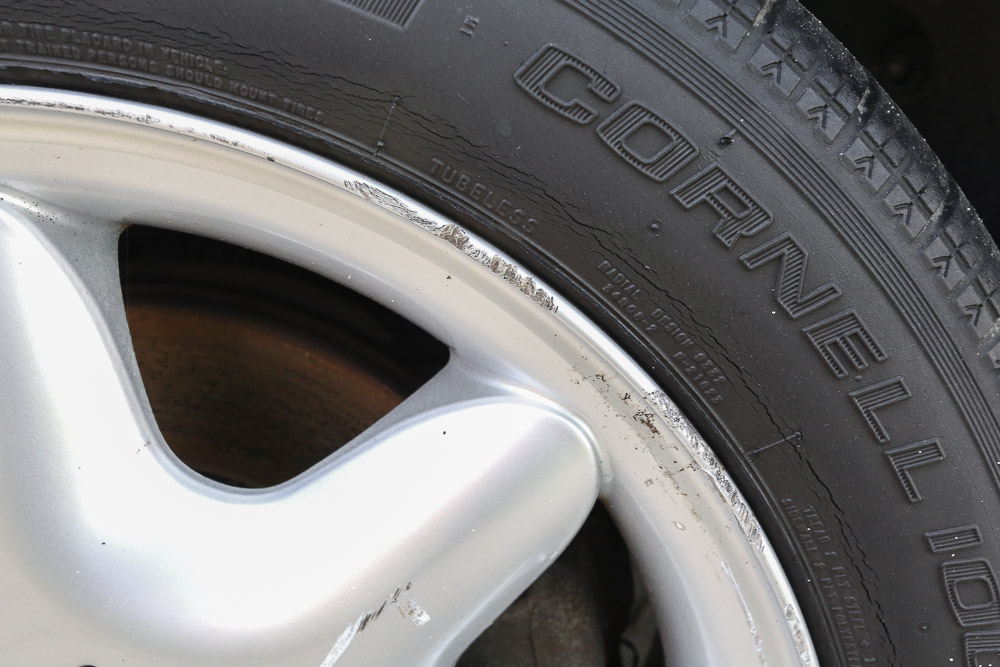 2001 Mercedes-Benz C240 Luxury Sedan