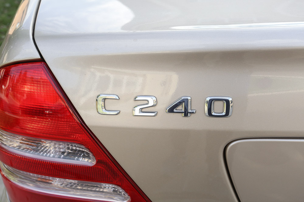 2001 Mercedes-Benz C240 Luxury Sedan