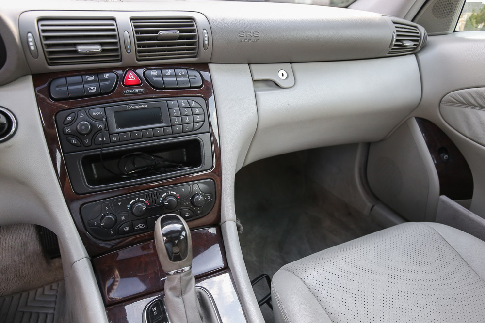 2001 Mercedes-Benz C240 Luxury Sedan