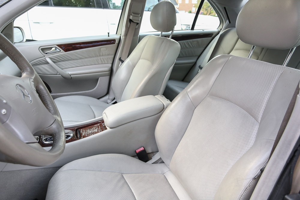 2001 Mercedes-Benz C240 Luxury Sedan