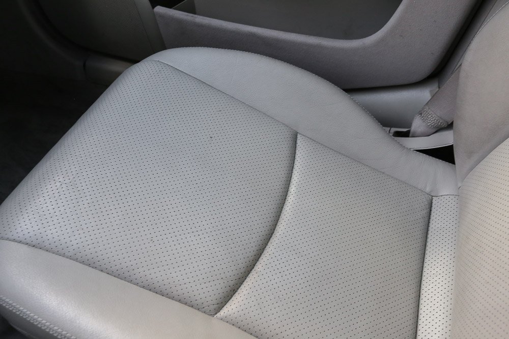 2001 Mercedes-Benz C240 Luxury Sedan