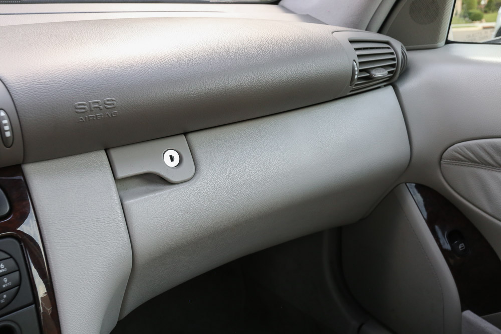 2001 Mercedes-Benz C240 Luxury Sedan