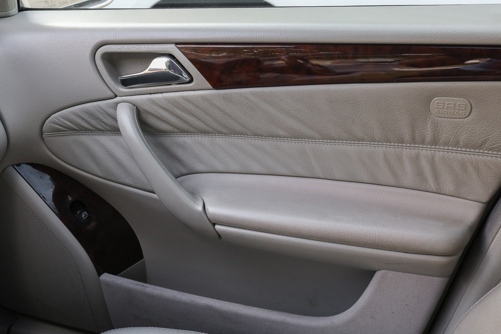 2001 Mercedes-Benz C240 Luxury Sedan