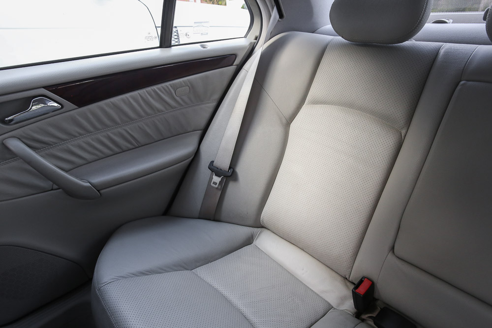 2001 Mercedes-Benz C240 Luxury Sedan