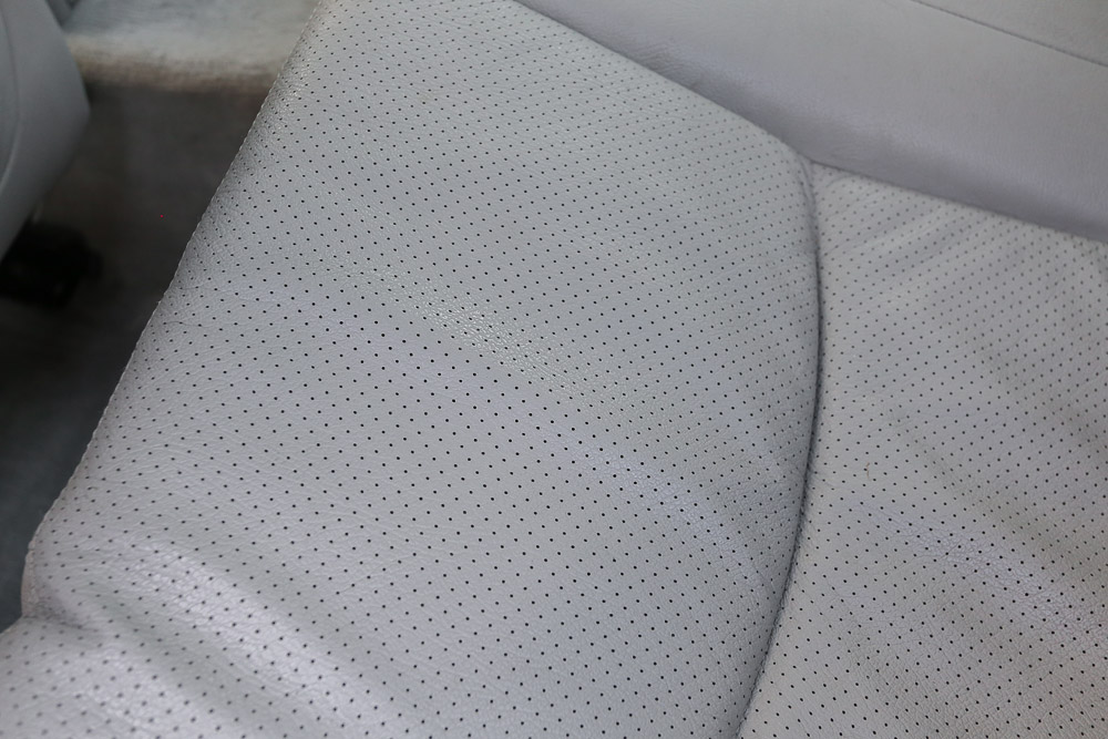 2001 Mercedes-Benz C240 Luxury Sedan