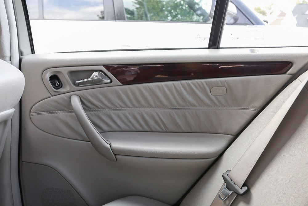 2001 Mercedes-Benz C240 Luxury Sedan