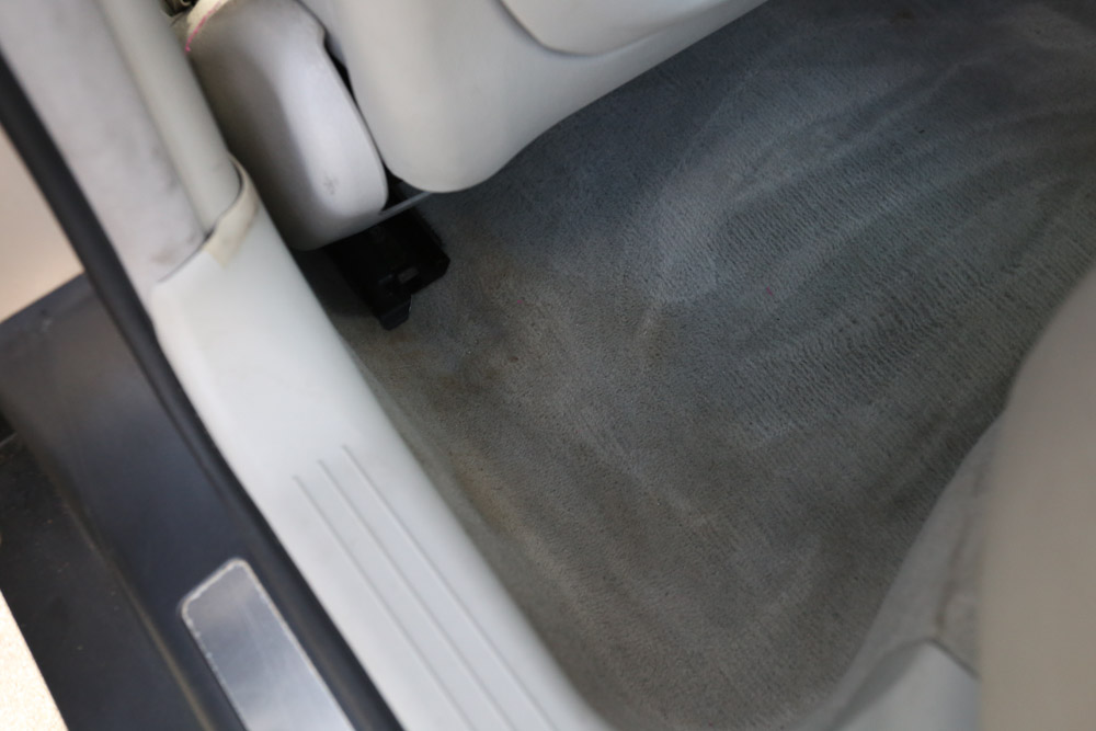 2001 Mercedes-Benz C240 Luxury Sedan