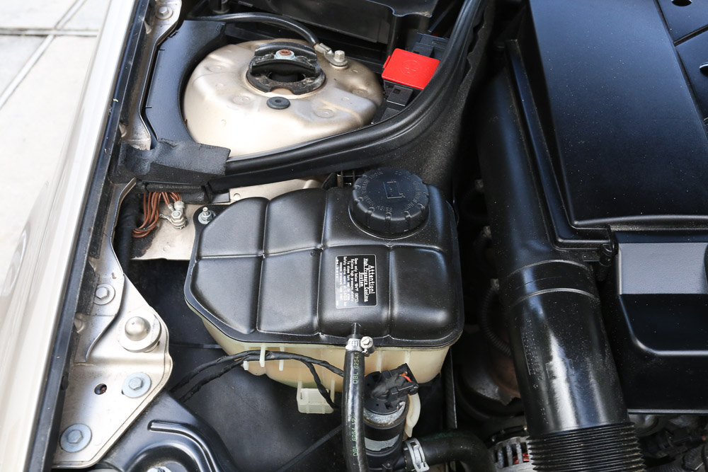 2001 Mercedes-Benz C240 Luxury Sedan