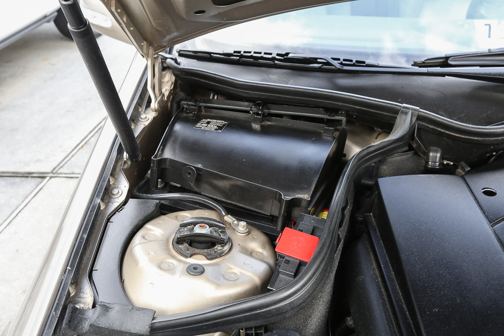 2001 Mercedes-Benz C240 Luxury Sedan