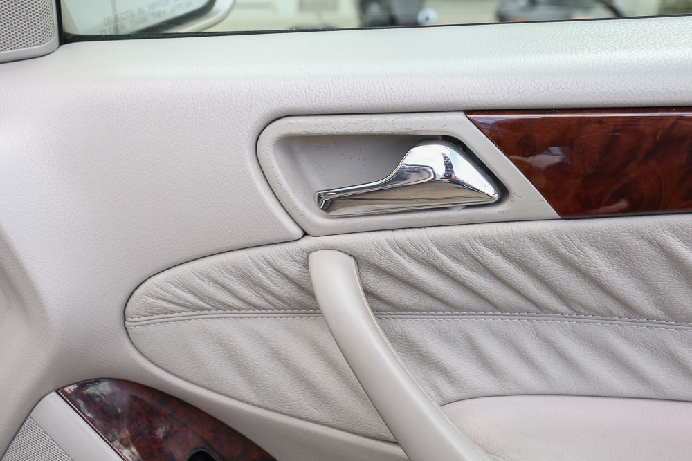 2001 Mercedes-Benz C240 Luxury Sedan