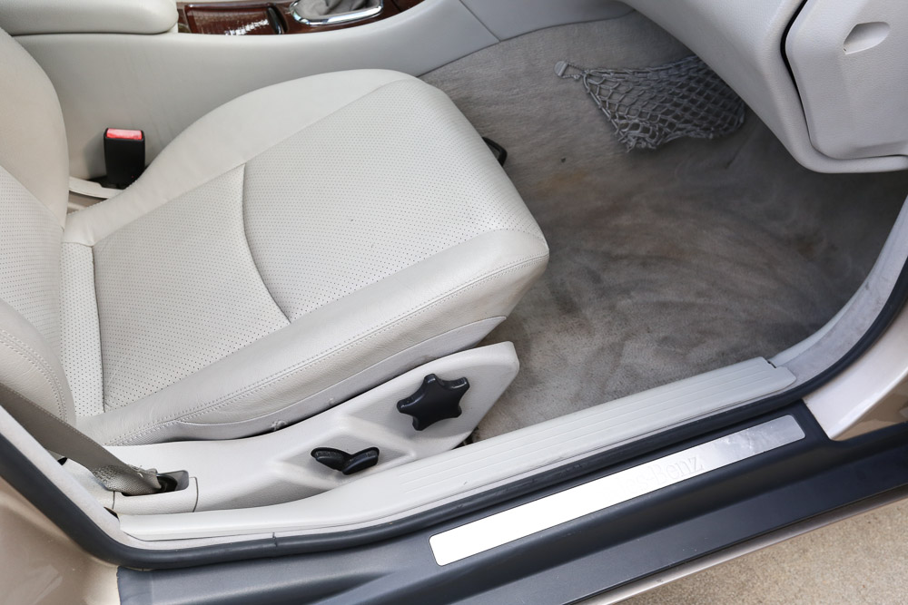 2001 Mercedes-Benz C240 Luxury Sedan