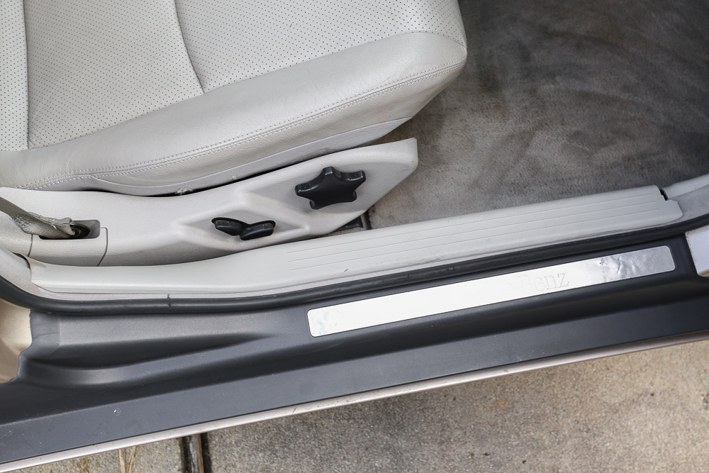 2001 Mercedes-Benz C240 Luxury Sedan