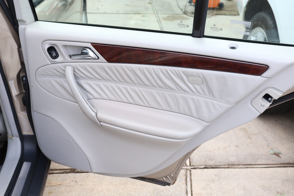 2001 Mercedes-Benz C240 Luxury Sedan