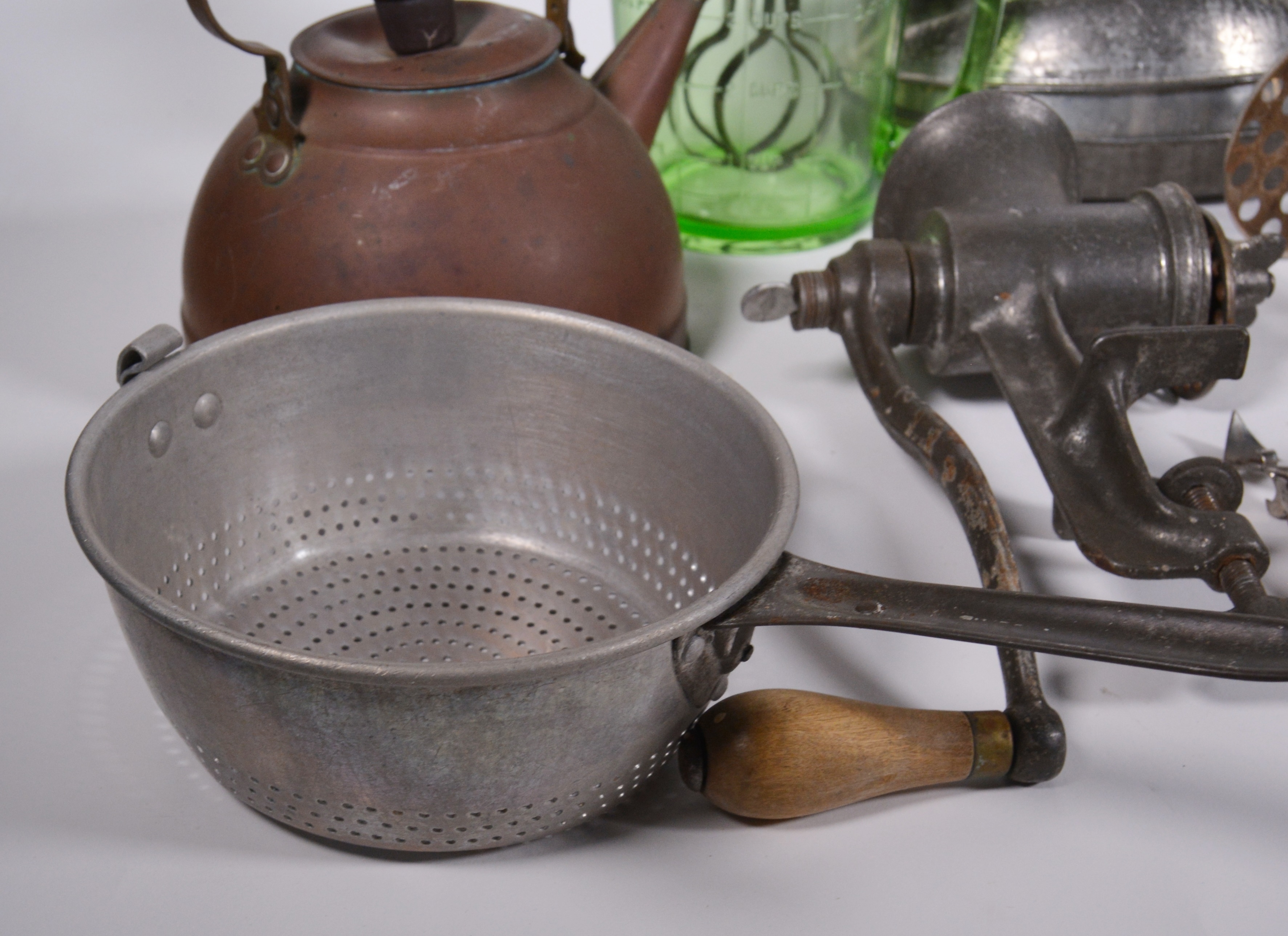 Vintage Kitchen Gadgets Featuring Hanson Utility Scale