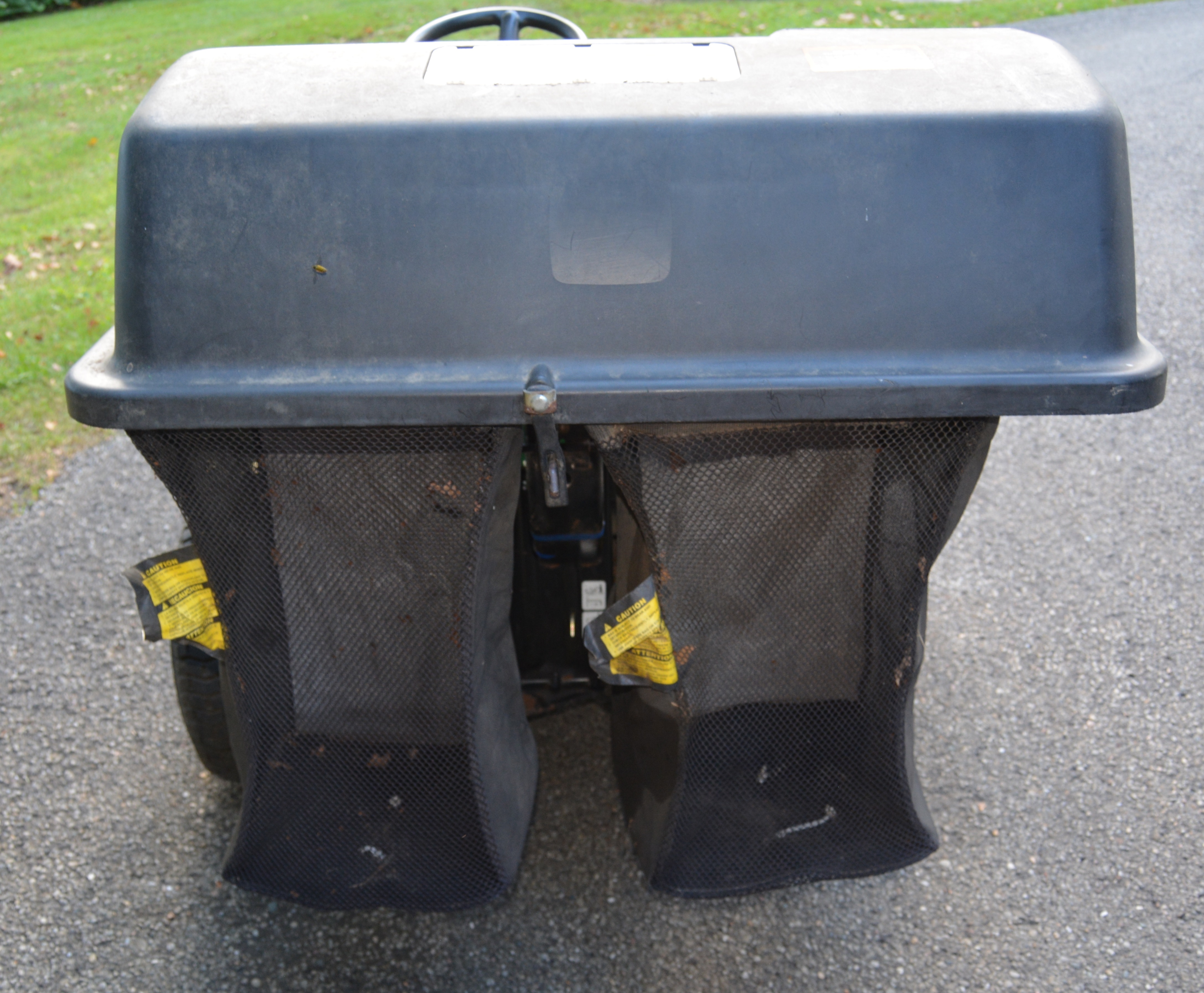 John Deere Tractor Mower L110 with Rear Grass Bagger