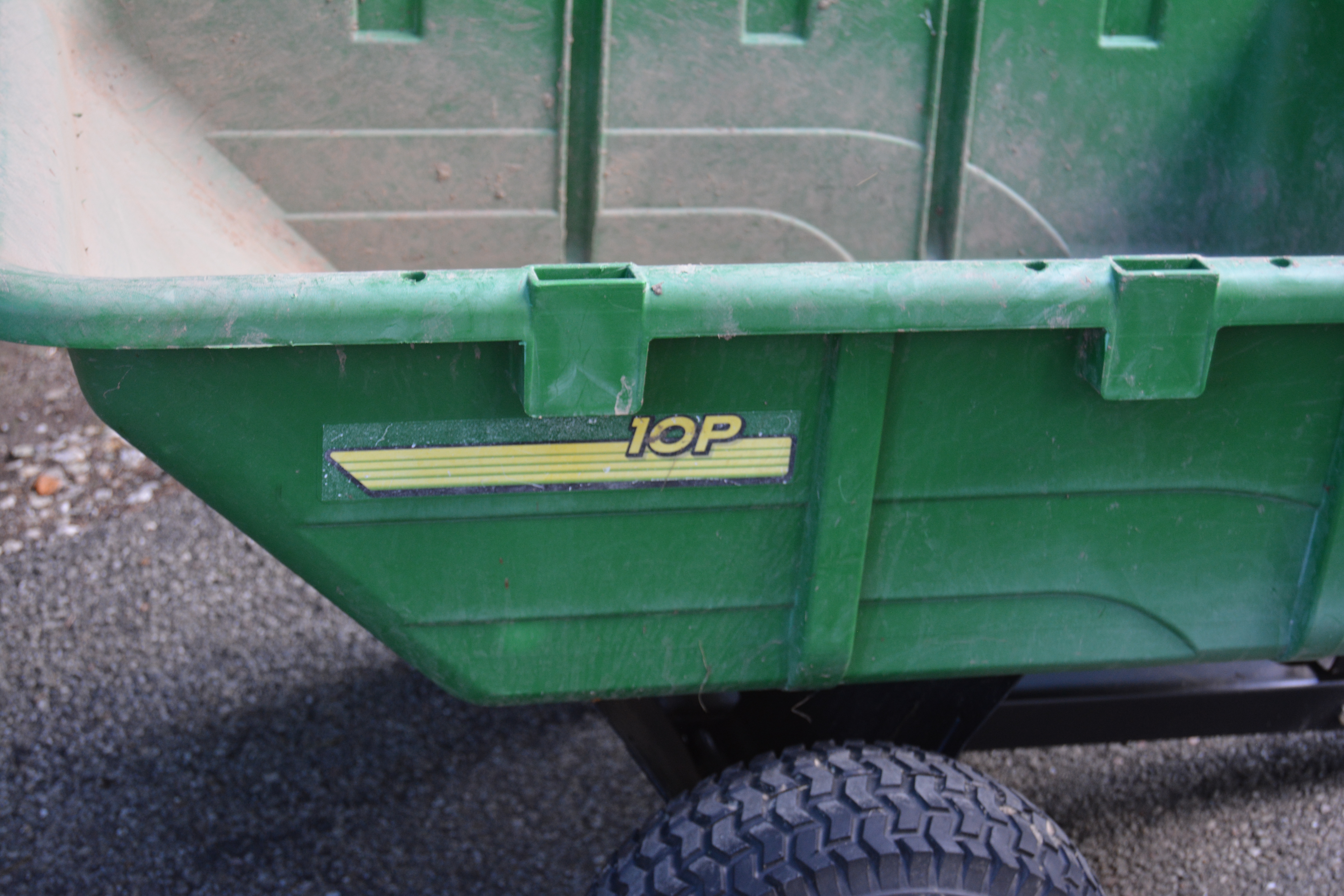 John Deere 10P Trailer/Dump Cart Attachment